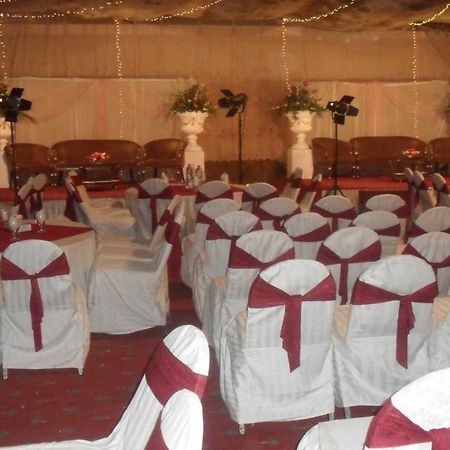Hotel Crown Plaza Lahaur Zewnętrze zdjęcie